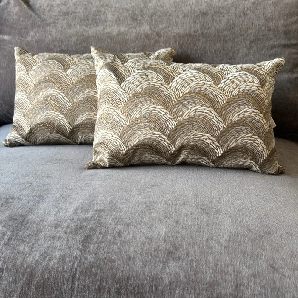 NWT set of 2 Crate & Barrel throw pillows
